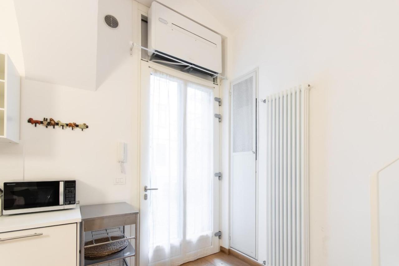 Charming Studio Near Piazza Castello By Wonderful Italy Torino Kültér fotó